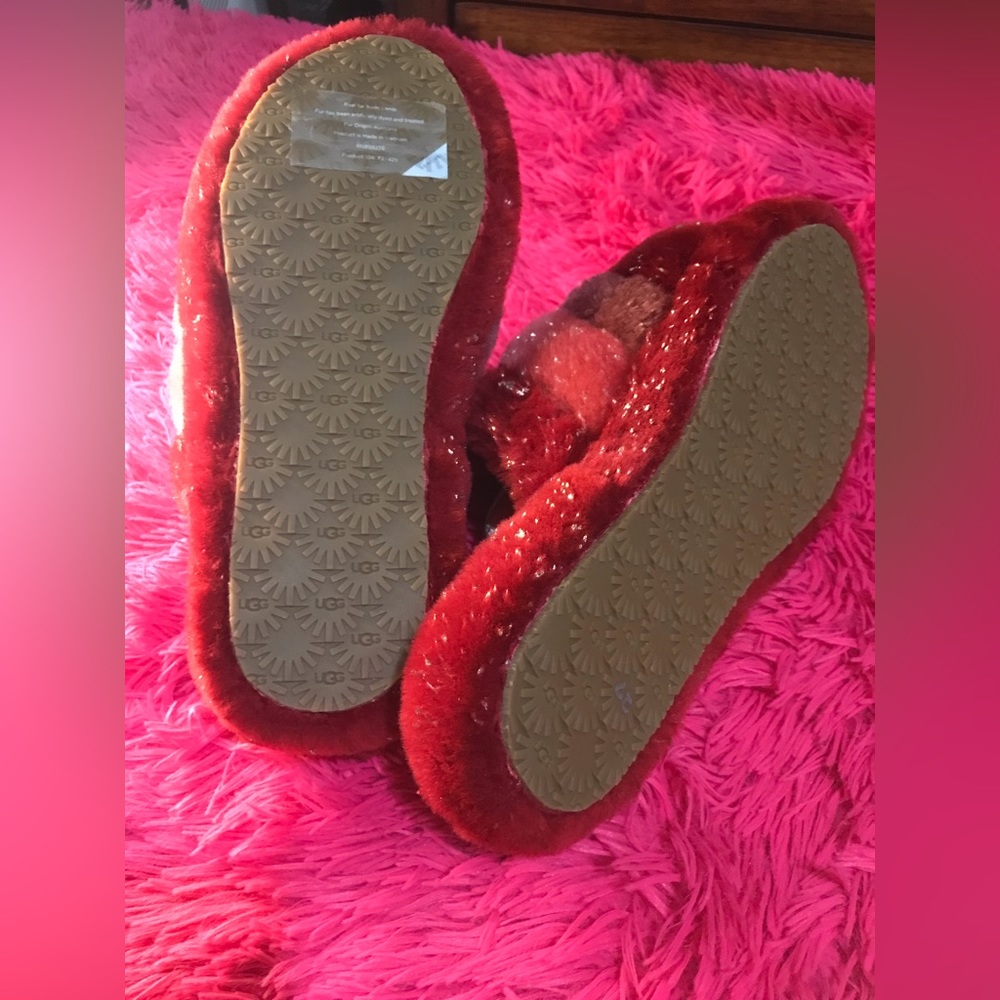 UGG slipper - Picture 7 of 7